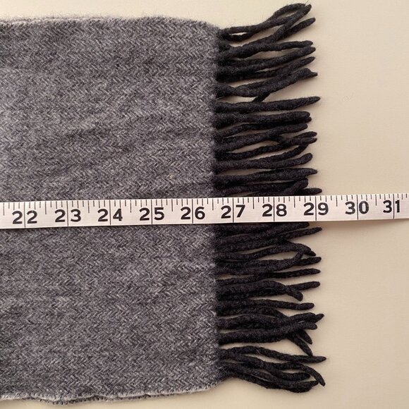 Italian Unisex Cashmere Blend Scarf - Picture 5 of 6